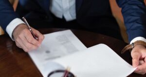 Zwrot kosztów zastępstwa prawnego w postępowaniu likwidacyjnym — podpisywanie dokumentów